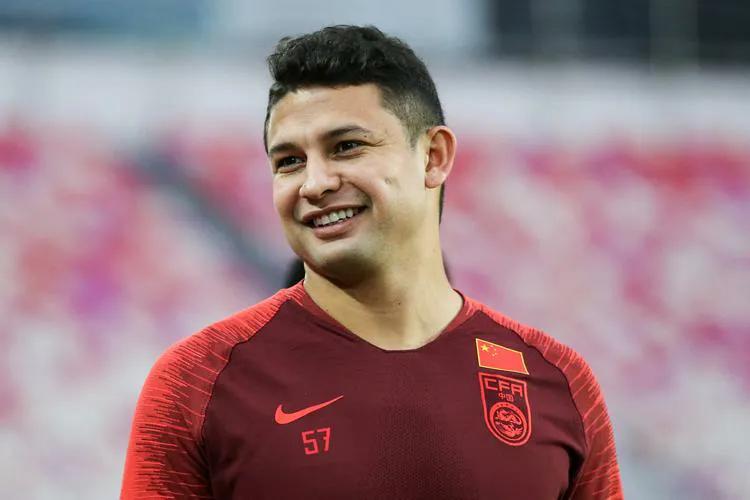 武磊梅开二度西班牙人4比0,武磊请缨全程出战国足40强赛