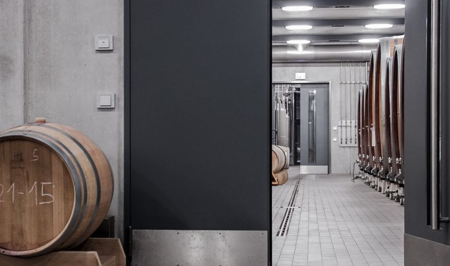 地下室车库除湿效果最快最好方法,地下车库防潮湿防霉的最好方法