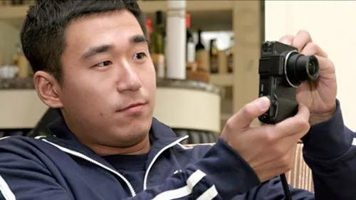 天涯八卦张默房祖名,房祖名张默能完全戒毒吗