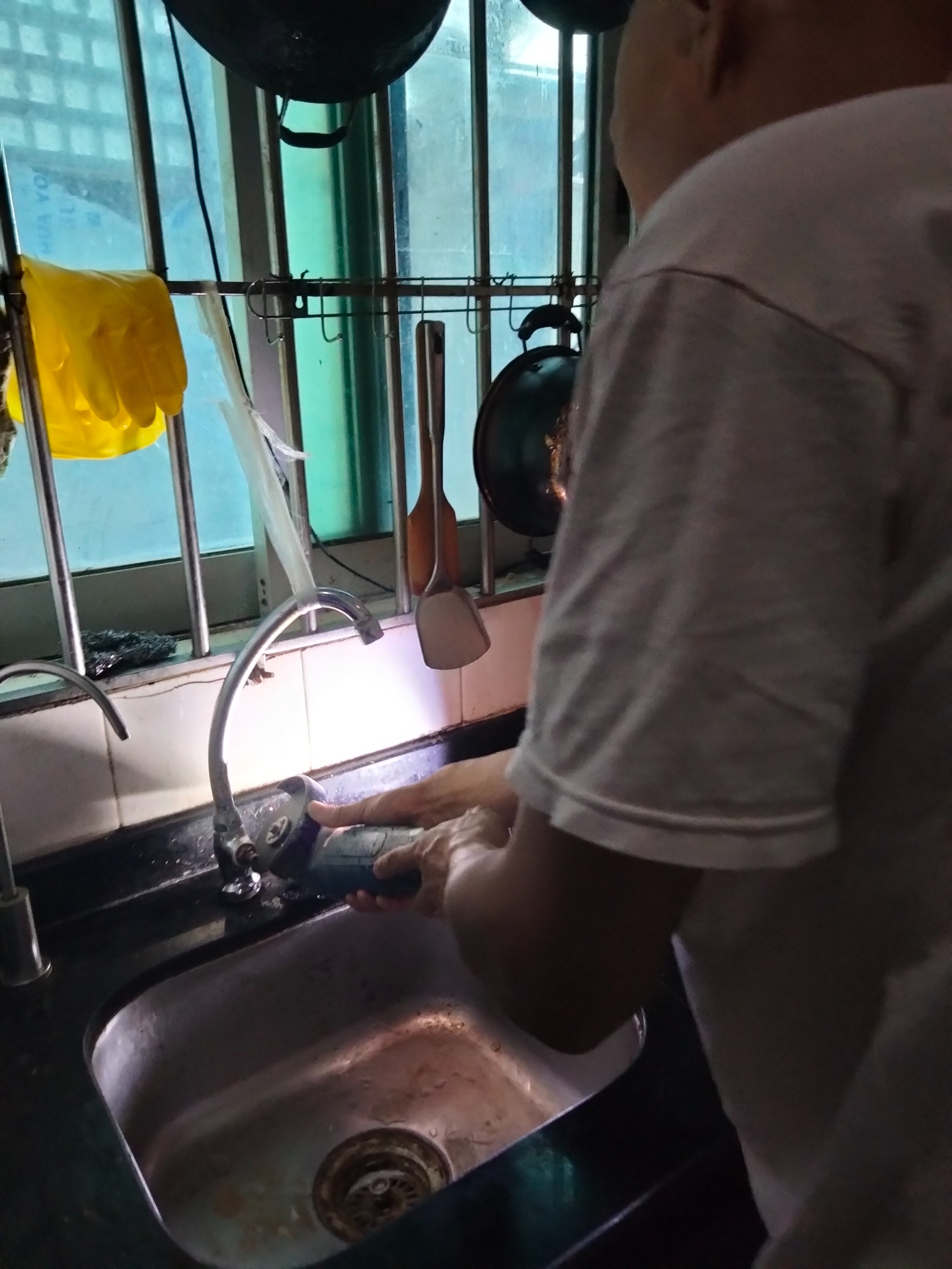 换个水龙头大概费用是多少钱,请师傅换个水龙头多少钱