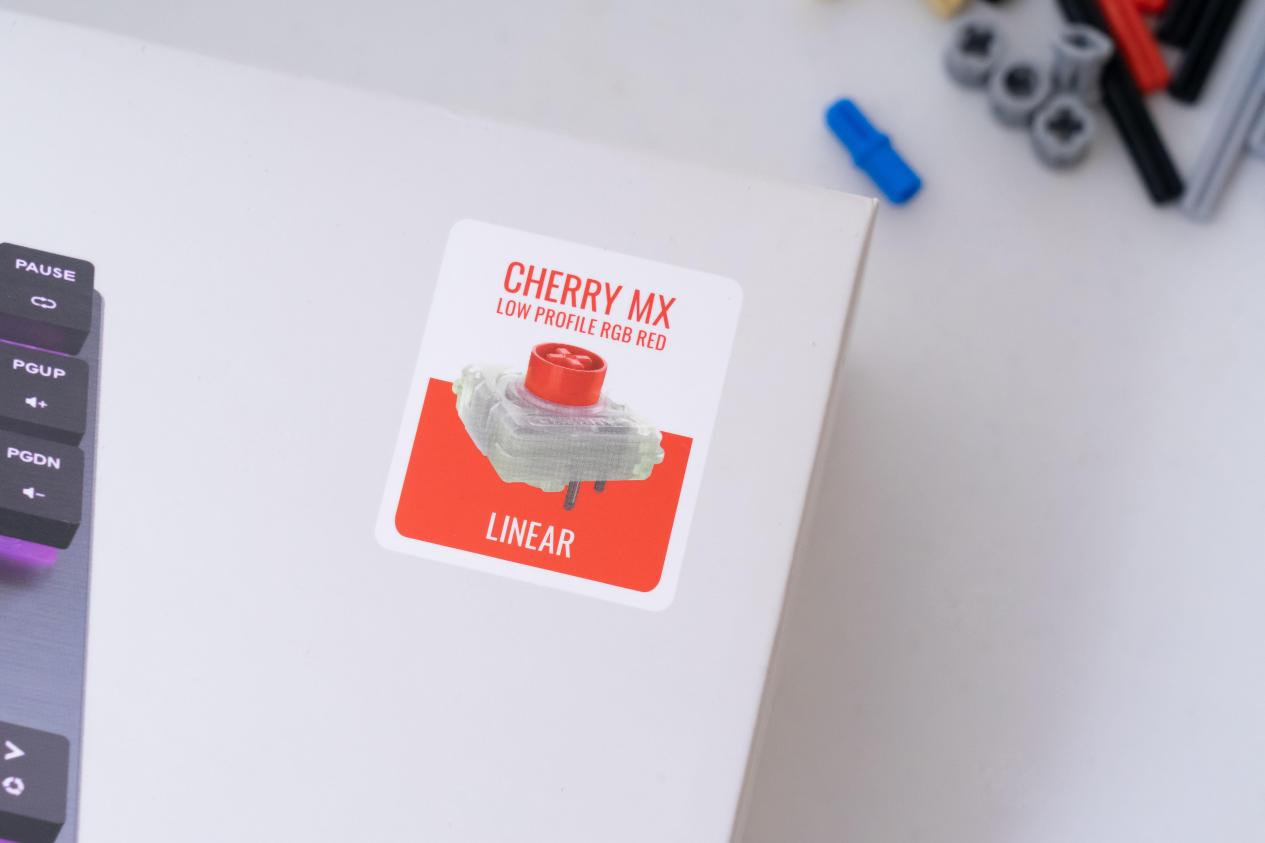 告别机械键盘傻重黑粗的传统印象，酷冷至尊SK631RGB机械键盘体验