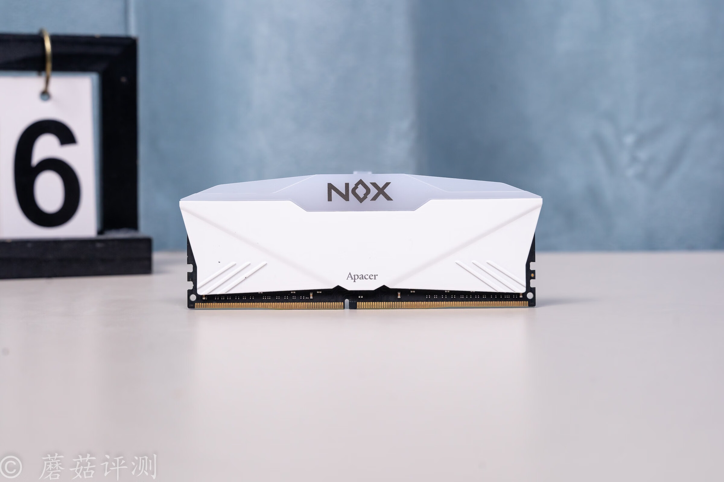 宇瞻ddr4240016g普条怎么样,宇瞻暗黑8gddr43600白色