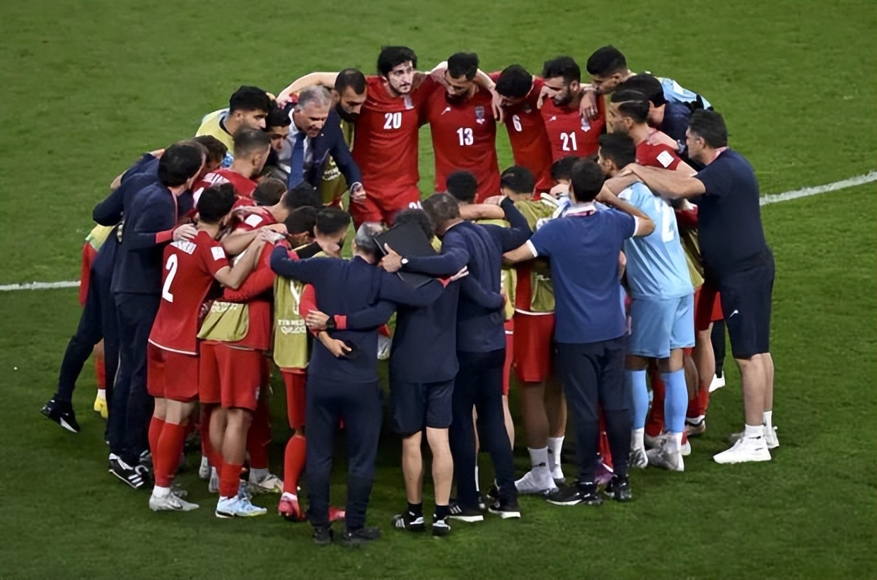 伊朗惨败英格兰，亚洲足球首胜等待下一个答案