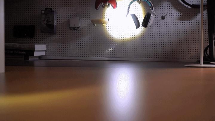 纳拓十二合一雷鸣音乐手电测评,神奇户外灯多功能高端露营灯