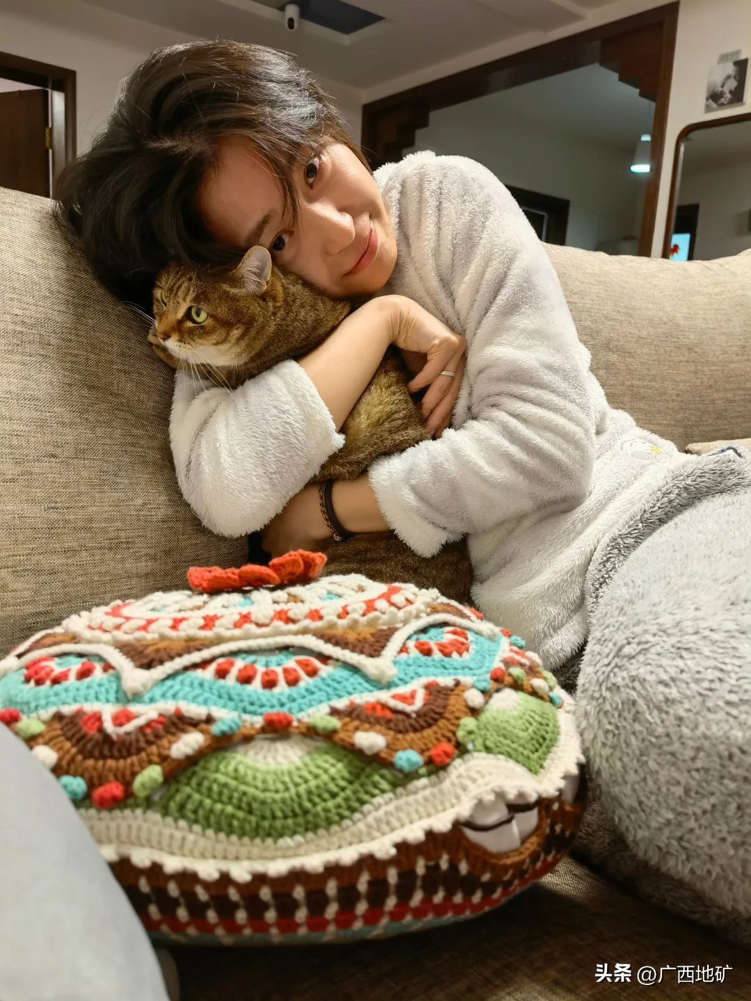 貌美白净的女生从事地质工作是什么样的体验？看看广西桂林这位斯文娇小的美女地质队员的独门绝技