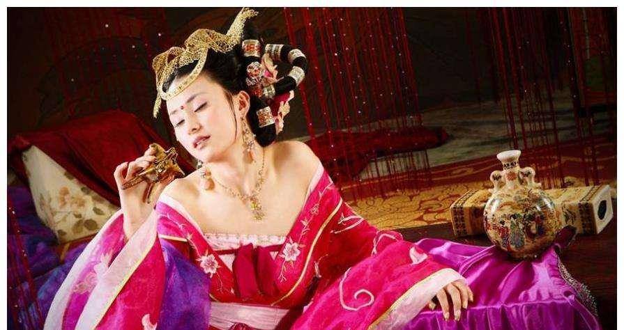 只因皇帝说她一句年纪大，就被其活活勒死——东晋孝武帝妃张氏