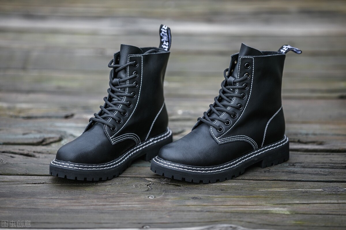 鞋子买小了挤脚怎么办板鞋,鞋子买小了挤脚最快的解决办法