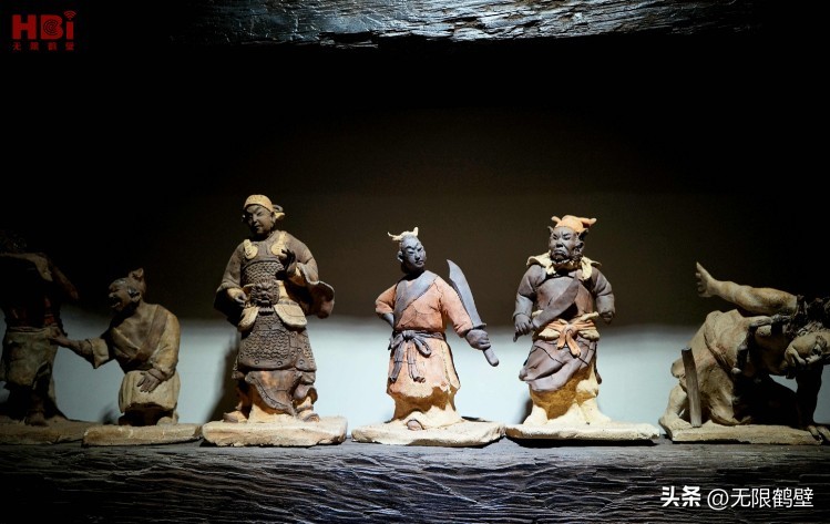 泥巴玩出名堂,谁玩泥巴玩出名堂