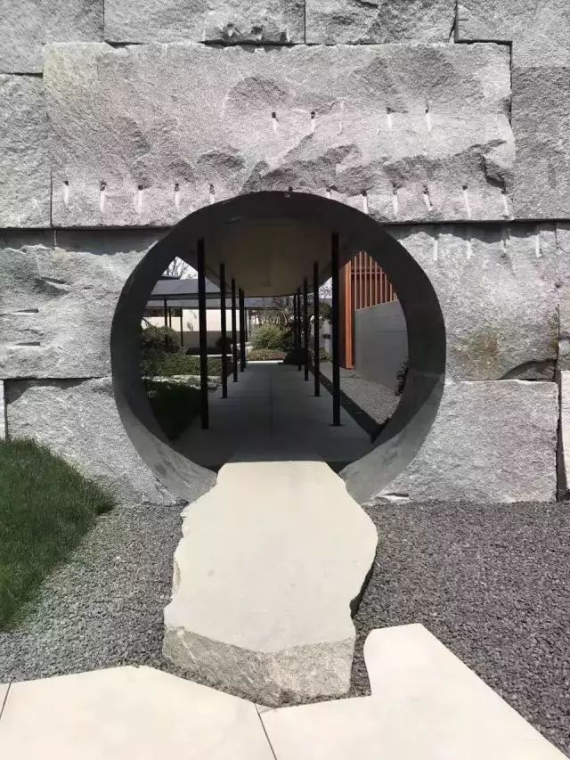 大山里捡回来的石头,大山里的石头块