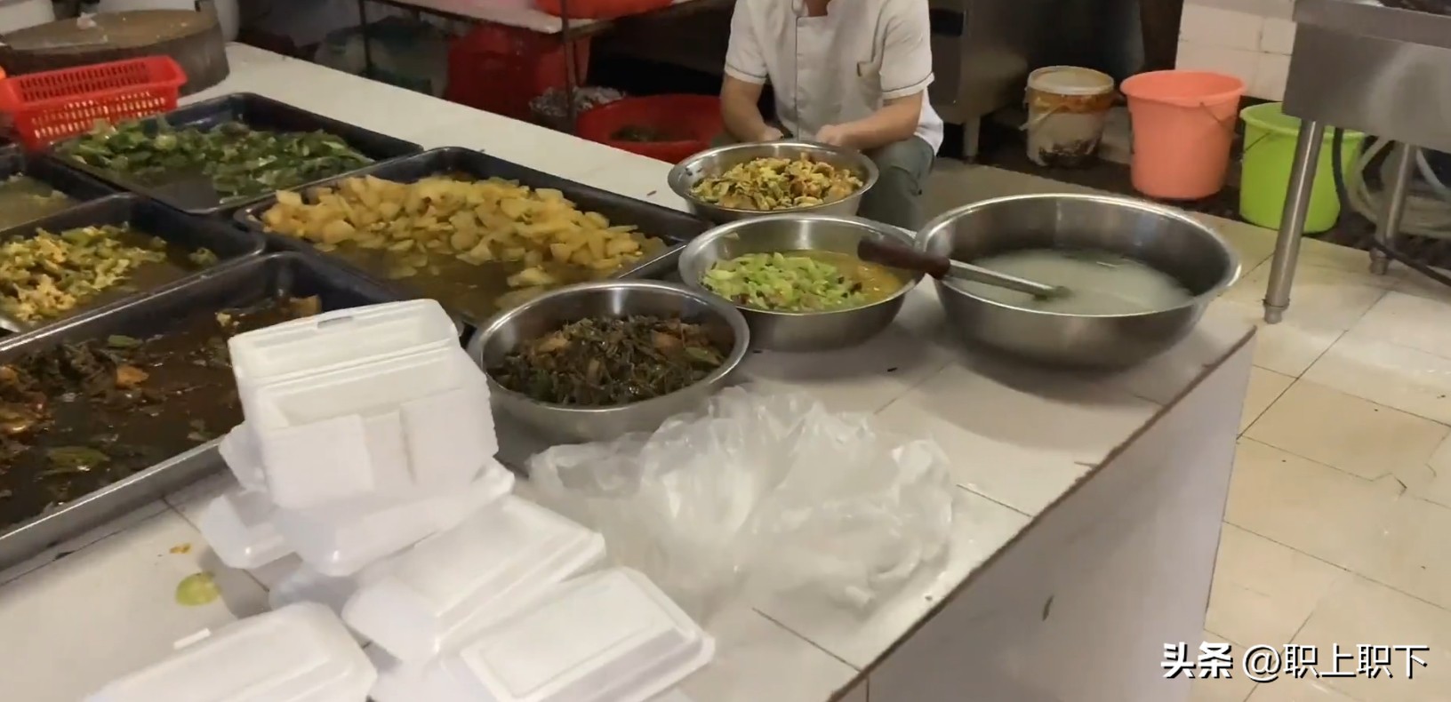 女普工工资7000以上的工厂招工,月入6万女建筑工