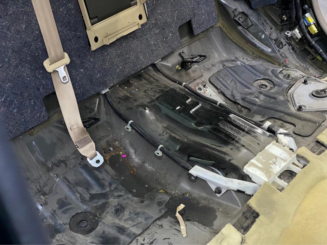 搞了辆“破烂不堪”05年凌志LS430，进厂翻新重造，复活又变新车