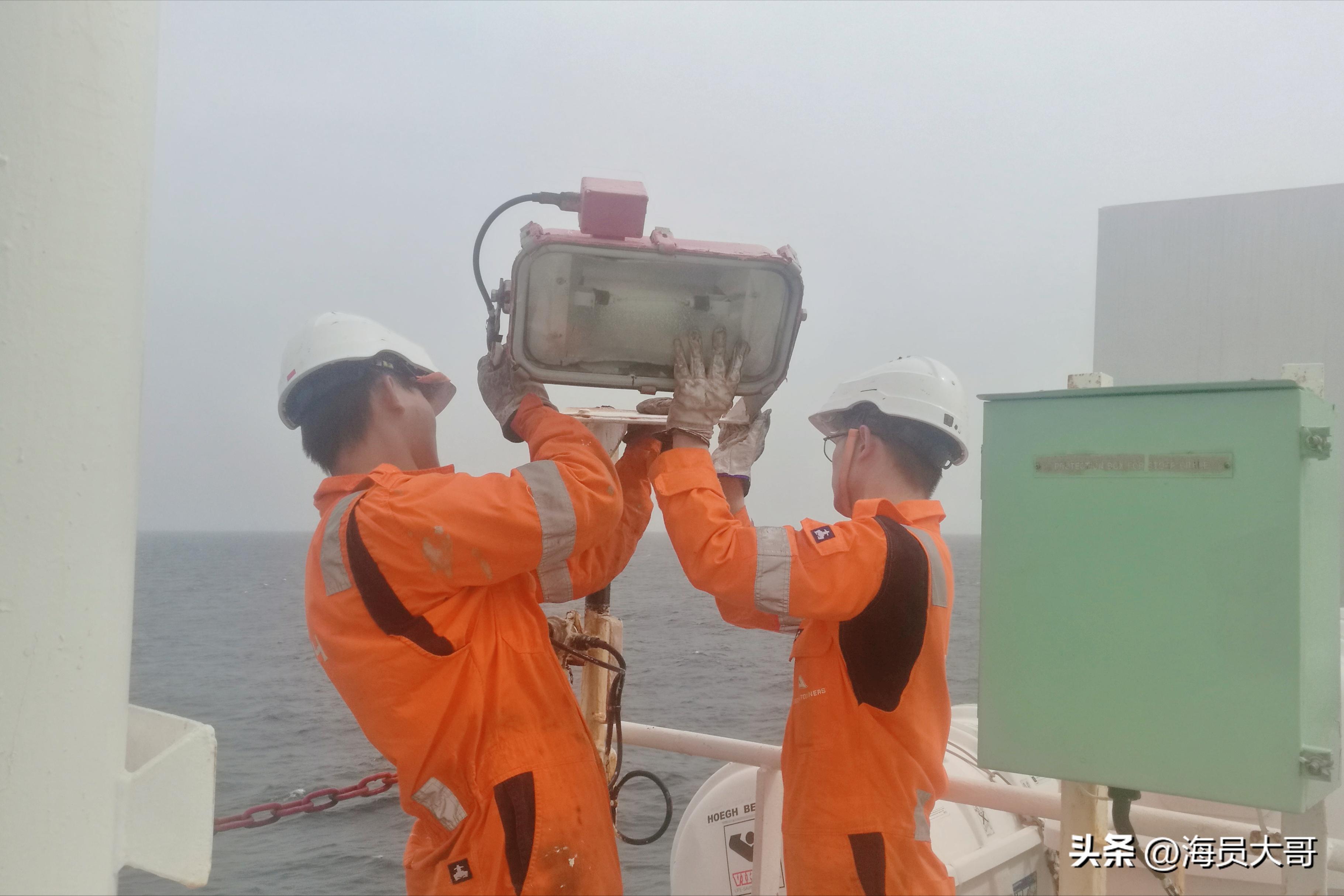 我,航海13年成功劝退4名船员上岸,3名公务员1名老板,没有遗憾