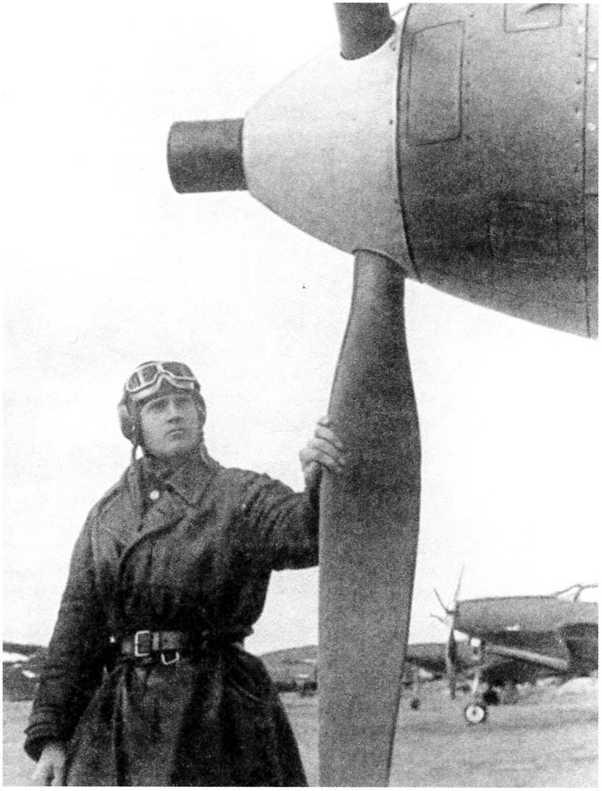 俄罗斯战机眼镜蛇机动,f22战斗机眼镜蛇