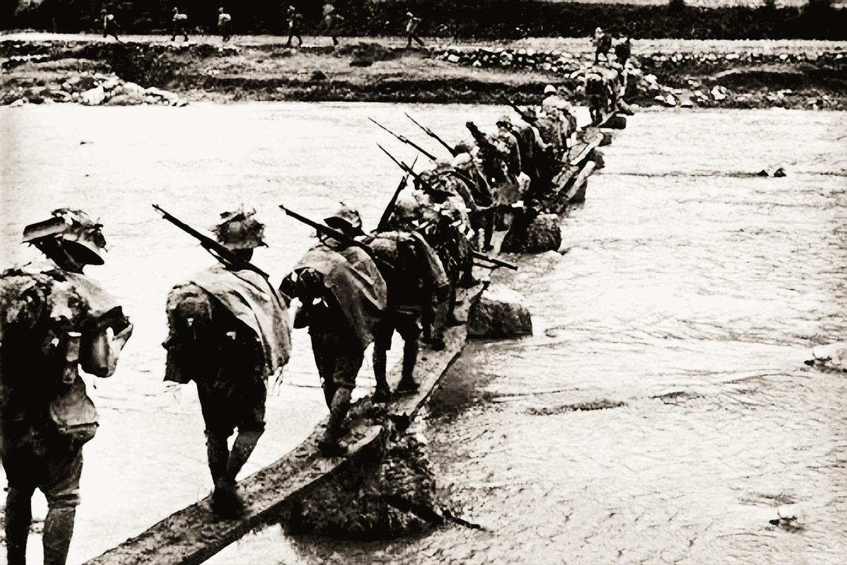 日军日记：*安妇慰**不服从管教，我很愤怒，用*刀刺**插入她的*体下**,2