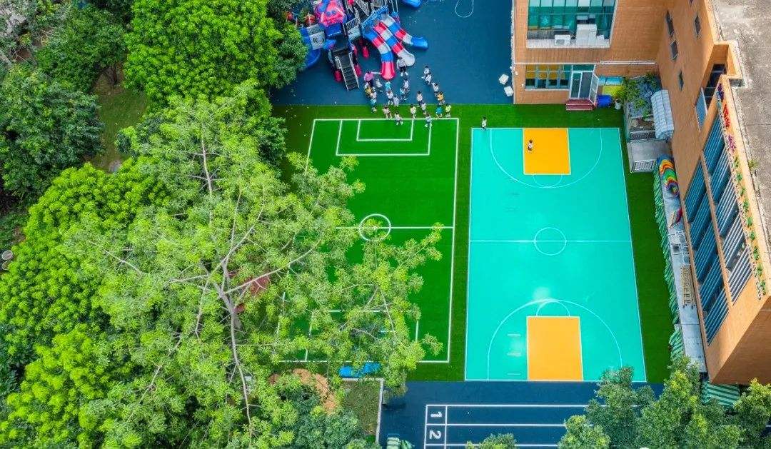 新世界·凯粤湾地铁5号线窖口站，带省级学位白鹅谭湾区生活代表作