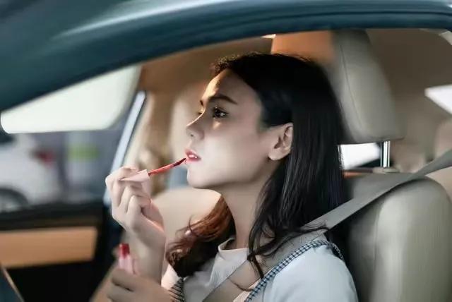 哈尔滨最新油价92号汽油今日价格,今日油价乌鲁木齐市92号汽油价格