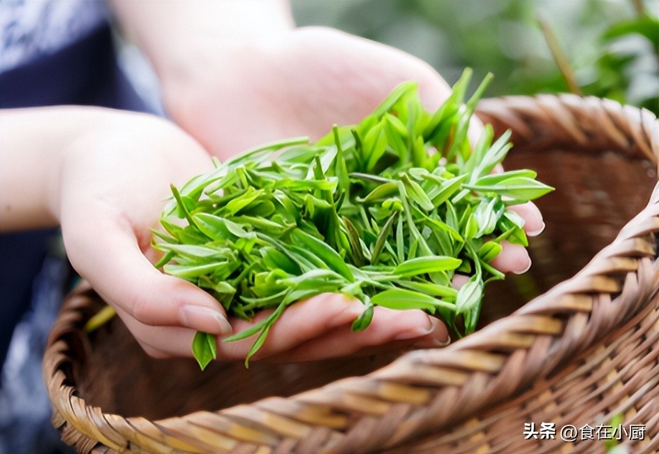 春夏之交，宁可不吃肉，4种“养生茶”不能少，滋养解燥身体好