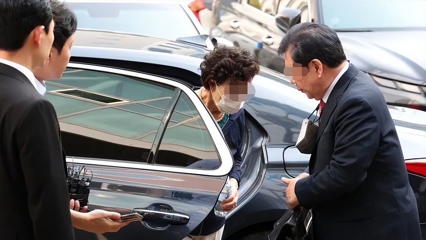 全面了解金建希：“韩国最美第一夫人”，有个爱坑女婿的亲妈