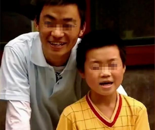王宝强儿子现在的照片,王宝强和儿子近照曝光