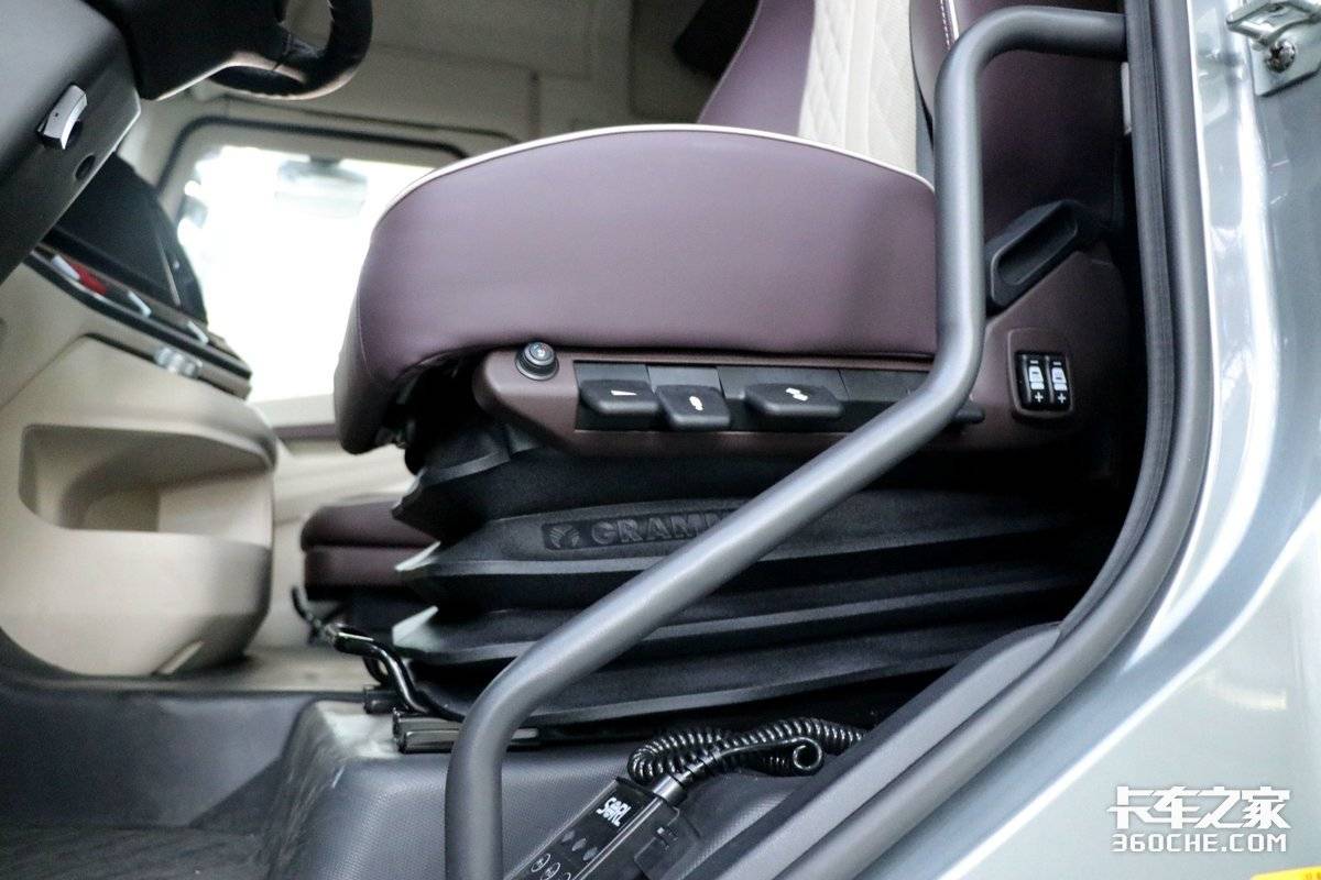 柳汽乘龙最新款牵引车报价,柳汽乘龙牵引车680马力