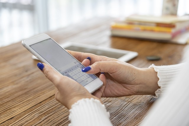 直接打电话和微信打电话有啥区别,微信打电话和直接打电话区别