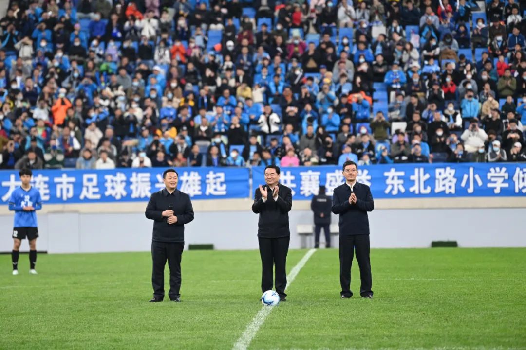 cba冠军颁奖仪式讲话,省委书记颁奖典礼