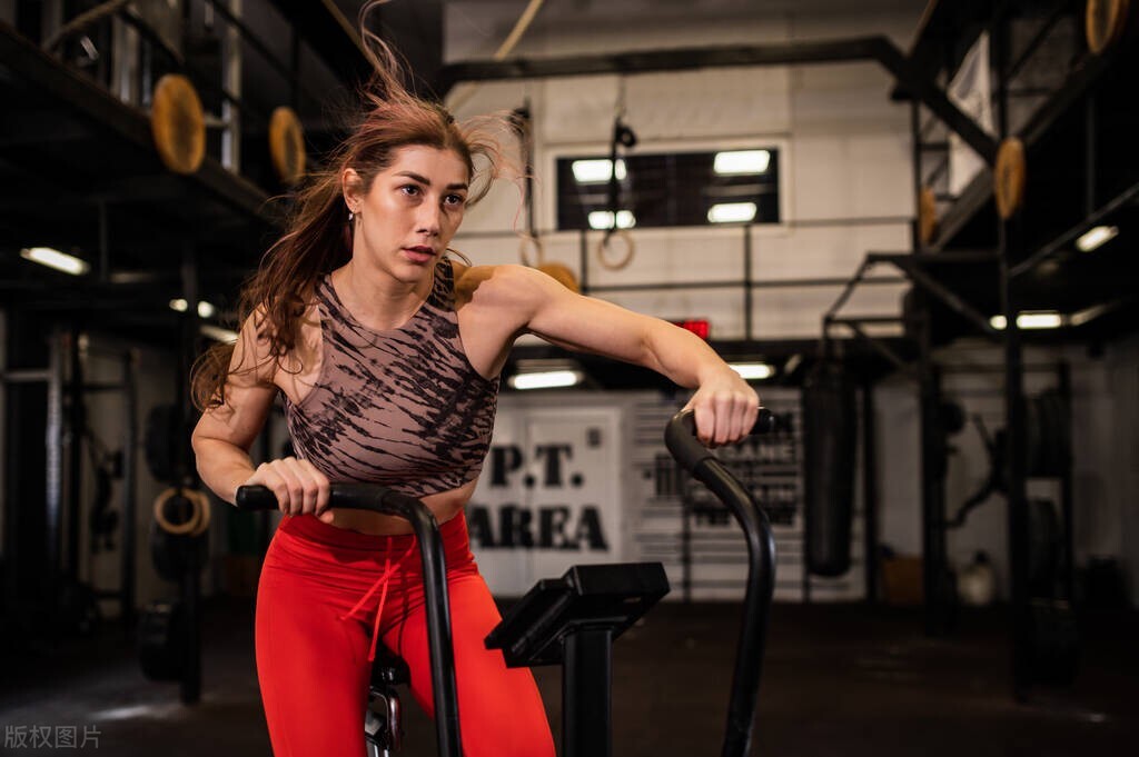 动感单车瘦腿新手入门教程,动感单车主要减大腿吗