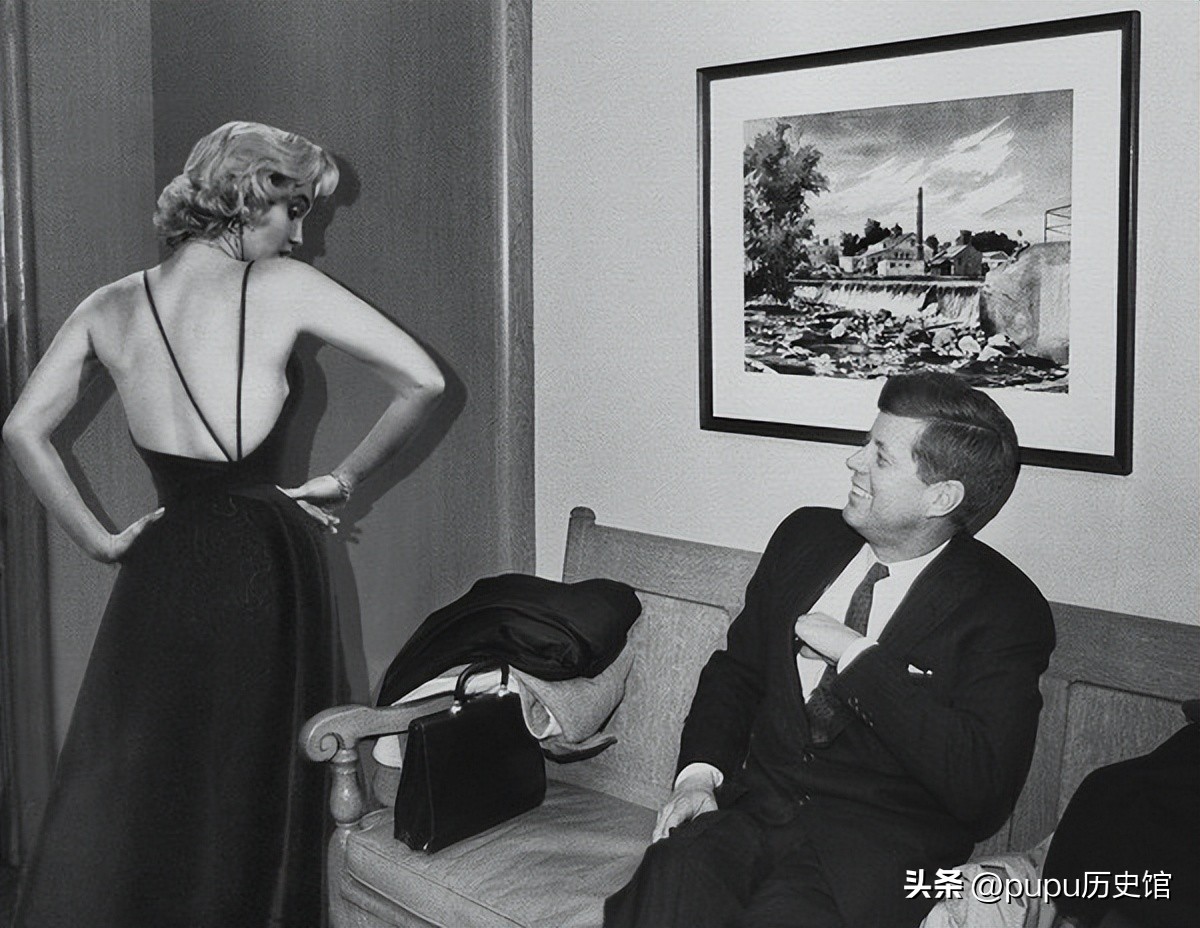 查总统性丑闻，藏第一夫人裸照，养恐怖分子，FBI为何敢无法无天