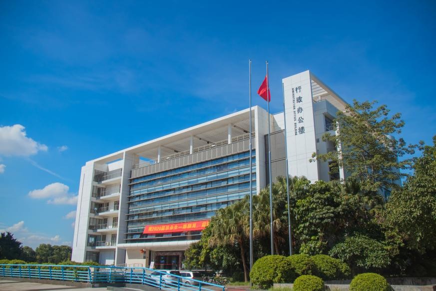 广东医科大学有5+3临床医学专业吗,广东医科大学2023年专业介绍