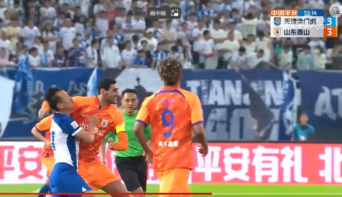 一场比赛毁了一个拳击手,一场毁于裁判的比赛