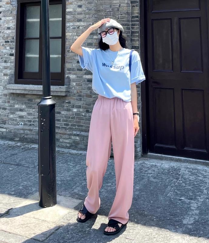 今夏穿蓝色衣服,今夏流行穿蓝粉时髦又高级