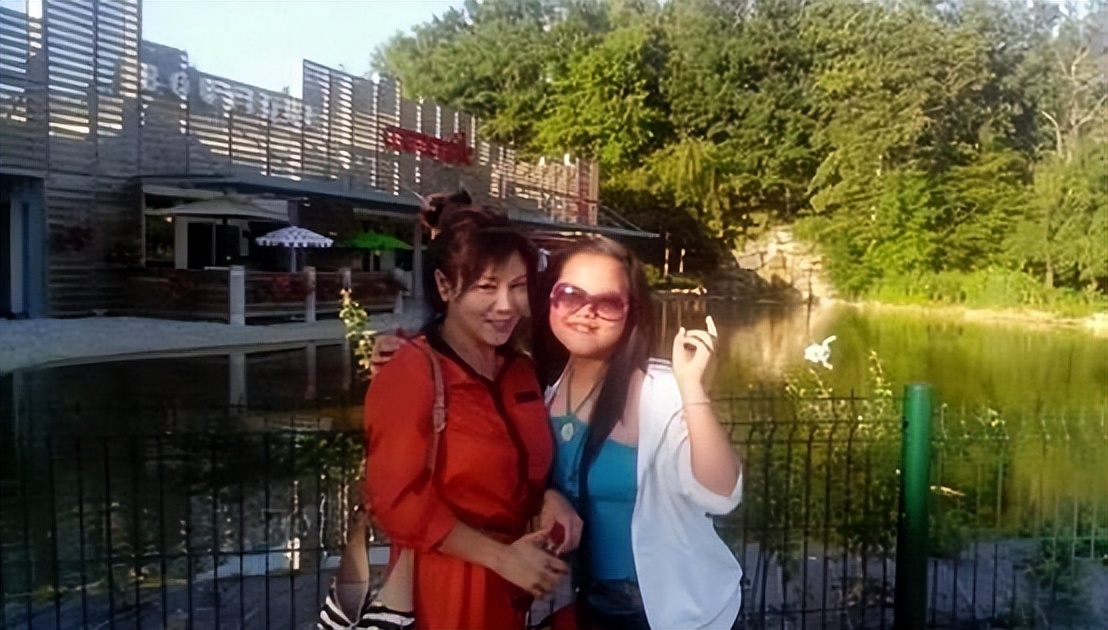 24位青歌赛冠军得主图片,6位歌手在巅峰时期逝世