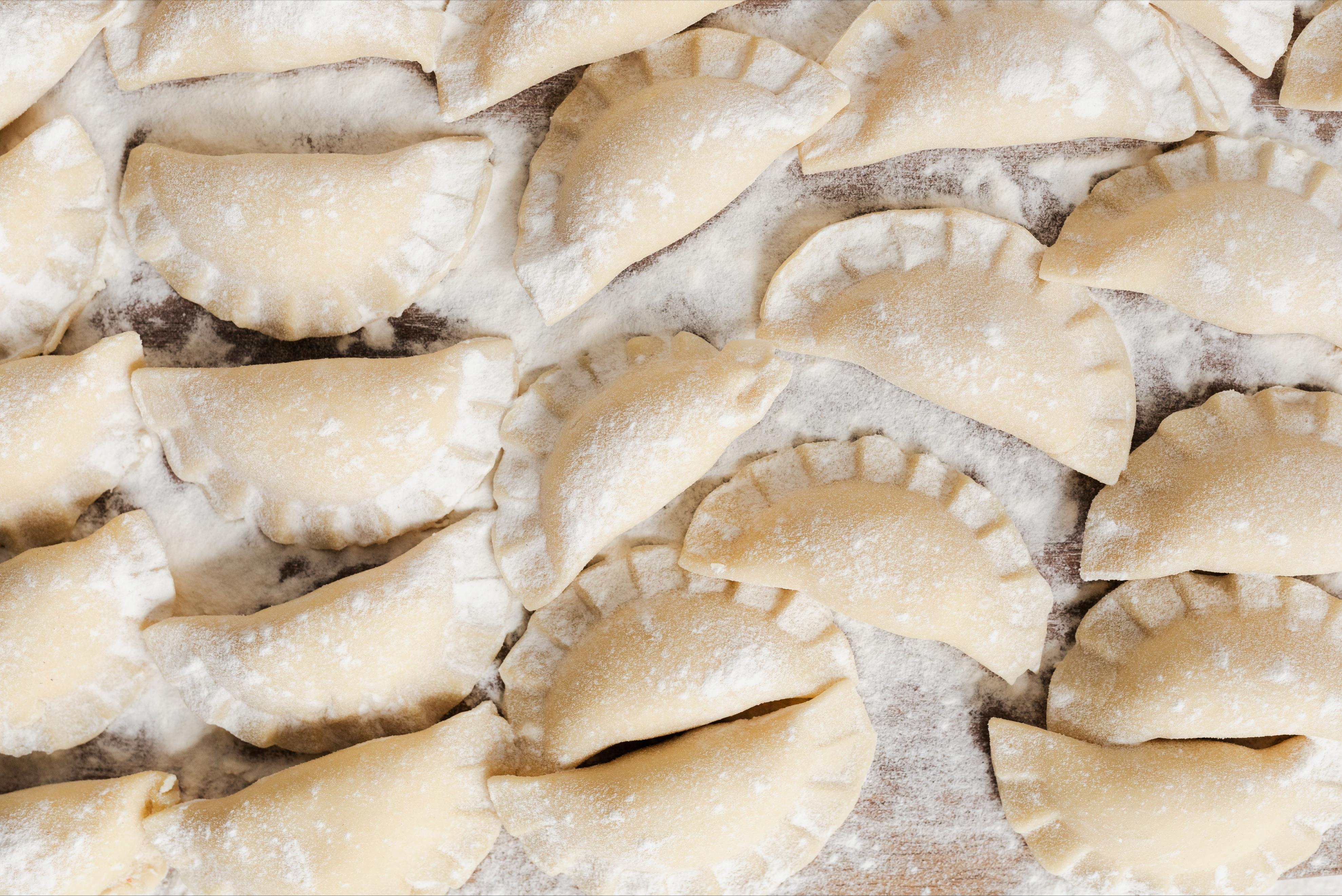 蛋糕专用粉跟面包专用粉一样吗,中筋粉是蛋糕粉还是面包粉