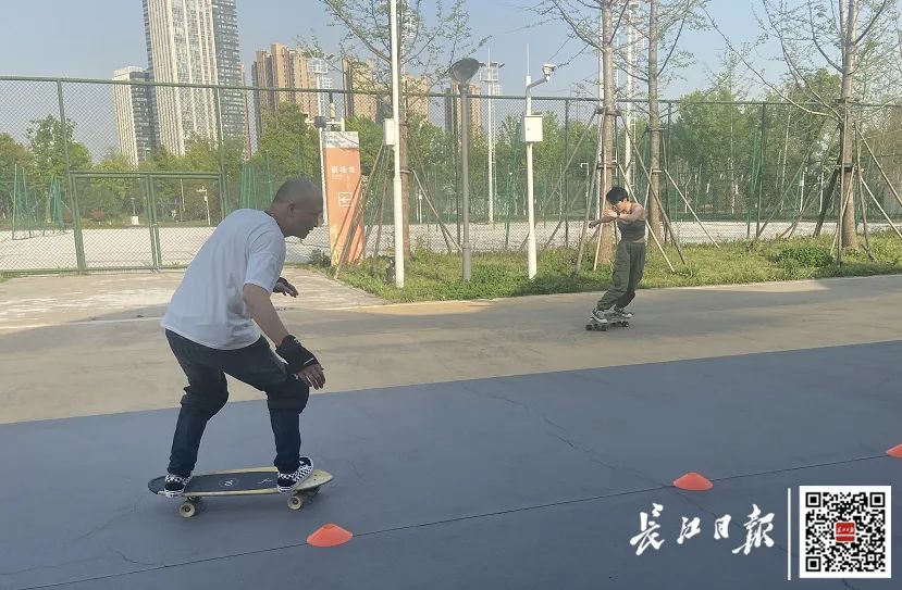 武汉这些地方有专业滑板场