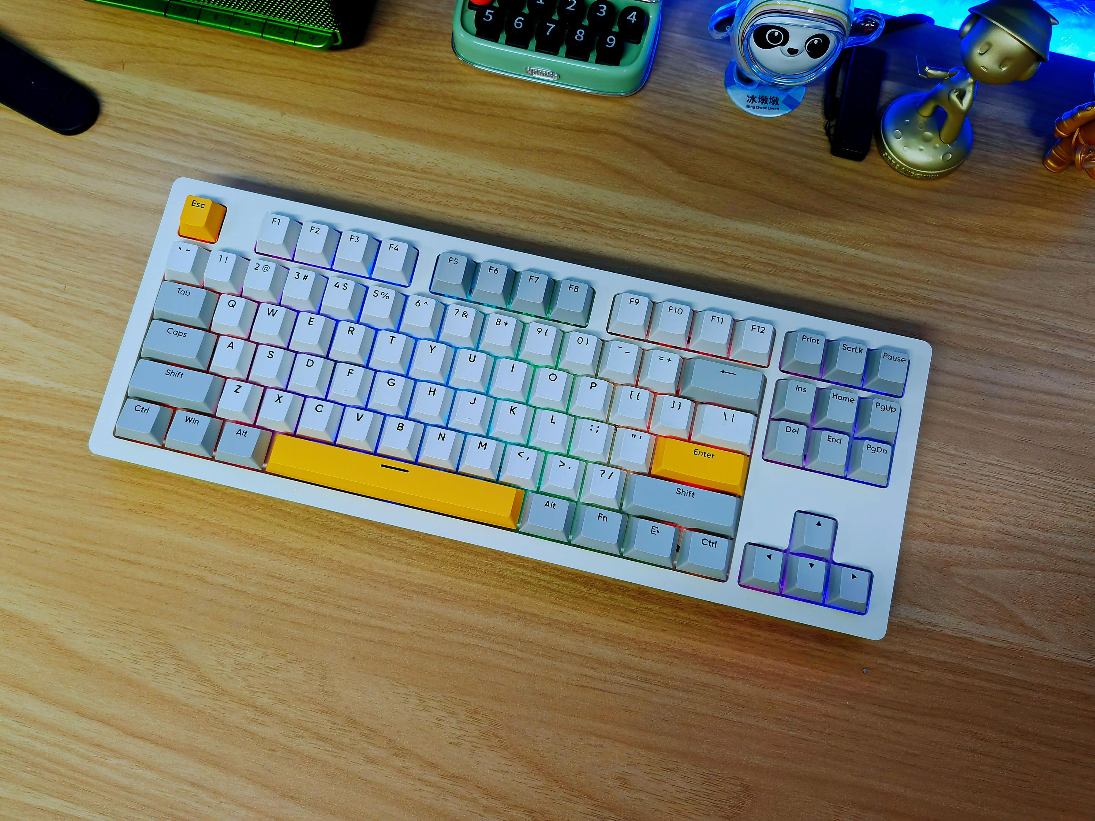 2kg的键盘推荐,机械键盘超高颜值