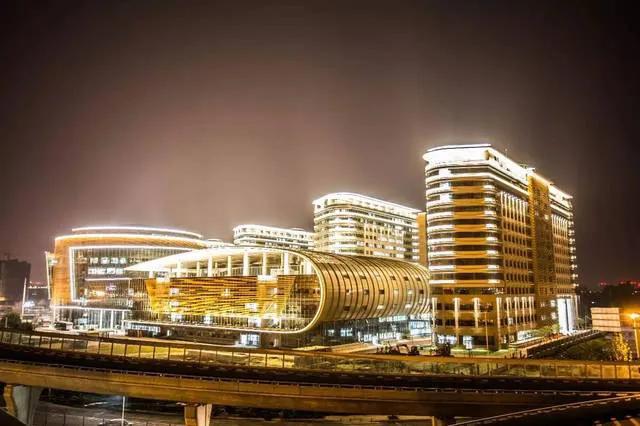 郑州最大医院营业收入,郑州大学第一附属医院口腔医院