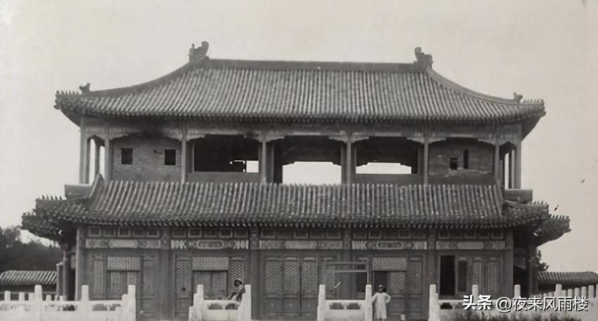 罕见照片，世界上胸最大的女人，女人舌头10.16厘米，你见过吗