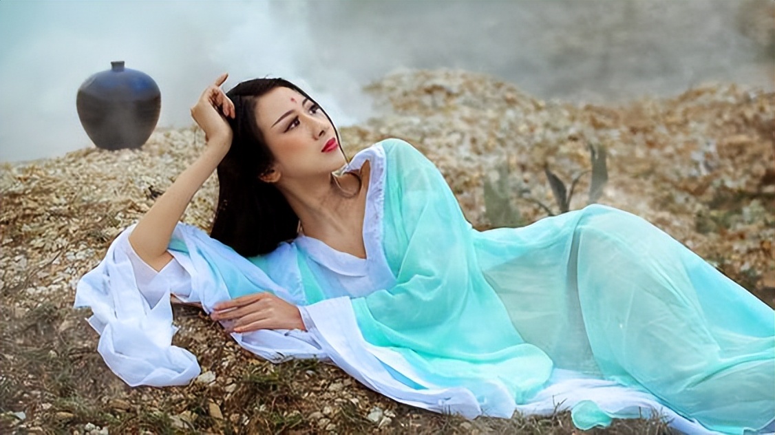 温庭筠经典词句,温庭筠和韦庄的名句