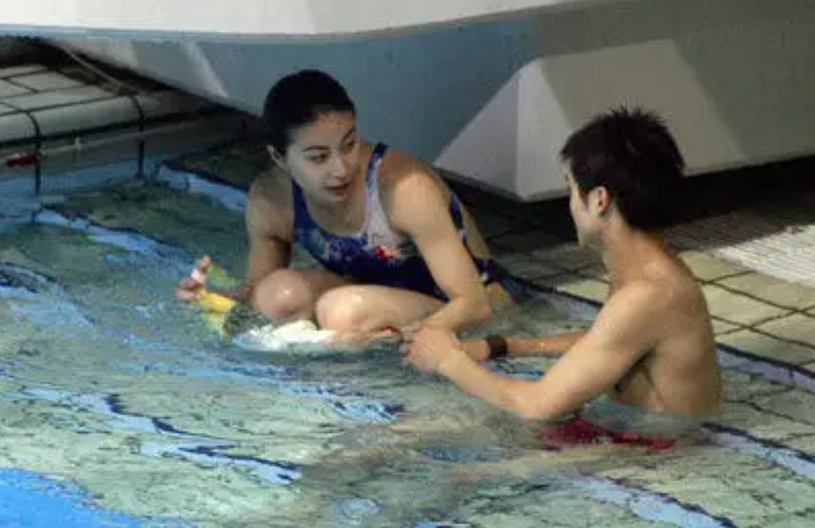 郭晶晶嫁入霍家之前就很有地位吗,七年前刚嫁入霍家的郭晶晶