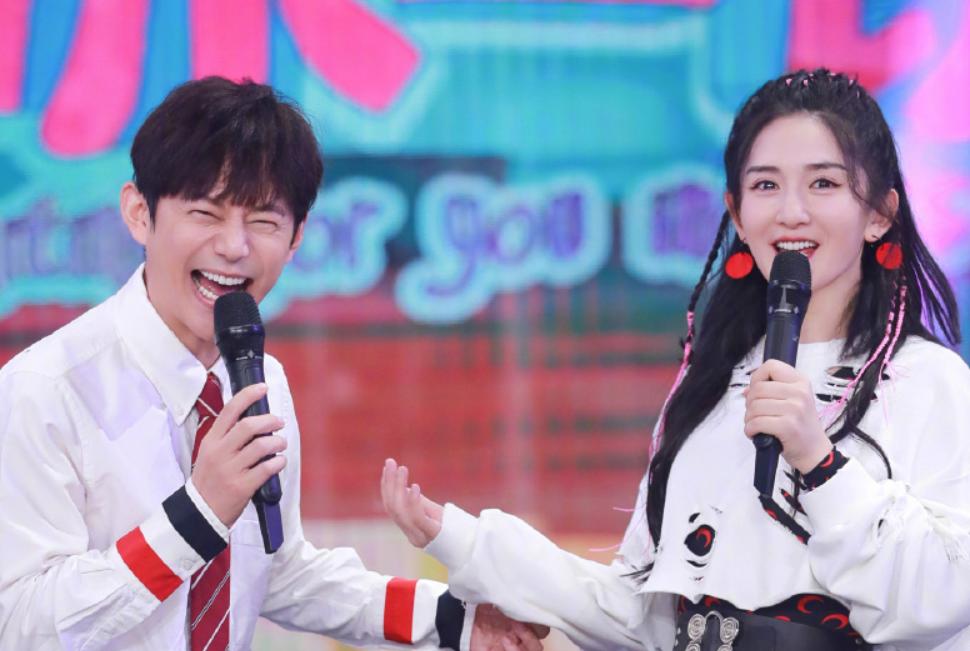 张杰谢娜最近有新歌吗,谢娜评价张杰新歌