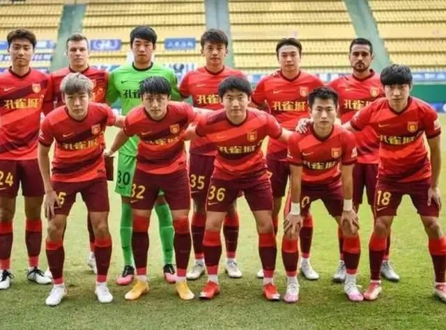 武汉三镇队首败,武汉三镇夺得中超冠军三年三冠