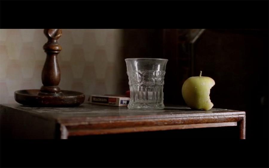 每天吃一个熟苹果功效坚持一周,每天早上都吃一个煮熟的苹果好吗