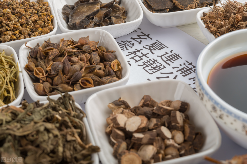 外敷型纯手工中药治腰突,治腰突的真实外敷草药