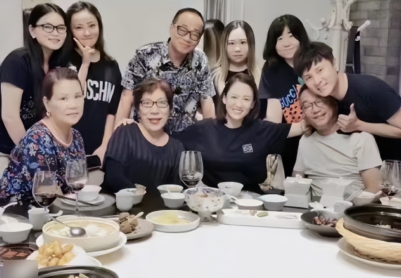 乔任梁母亲走出丧子之痛,乔任梁抑郁症突发情况