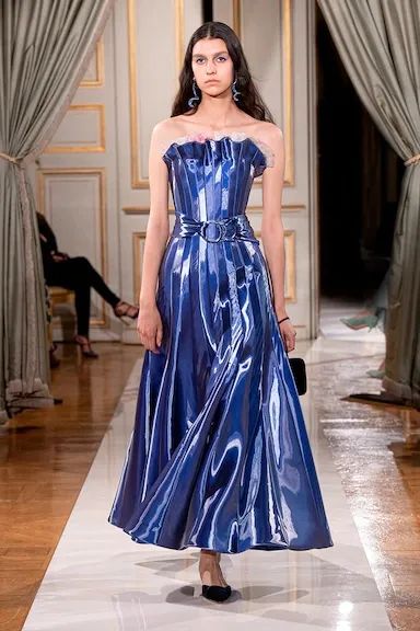 2023年明星穿过的高定,又大又繁琐的高定系列