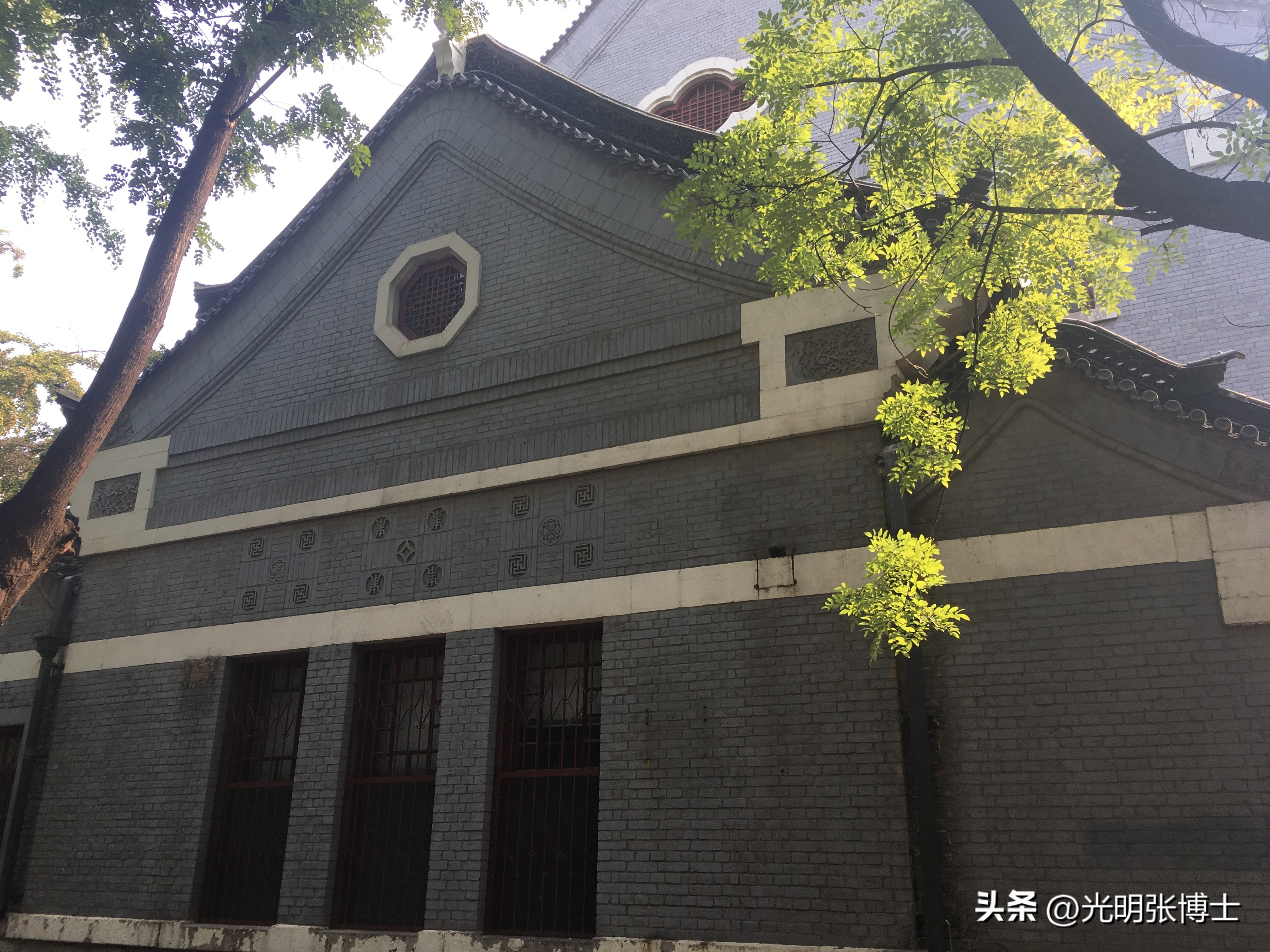 山东大学趵突泉校区风景图片,山东大学趵突泉校区宿舍真实照片