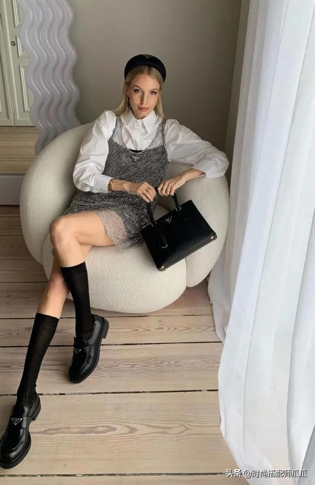 为什么女人不能穿黑丝袜,女士为什么不能穿黑色丝袜