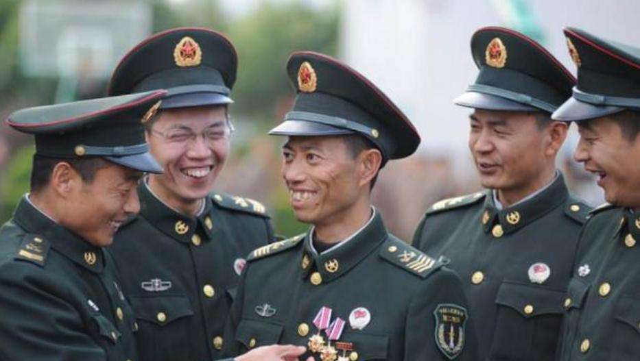 高中生参军能留队吗,大学在校生参军建议留队吗