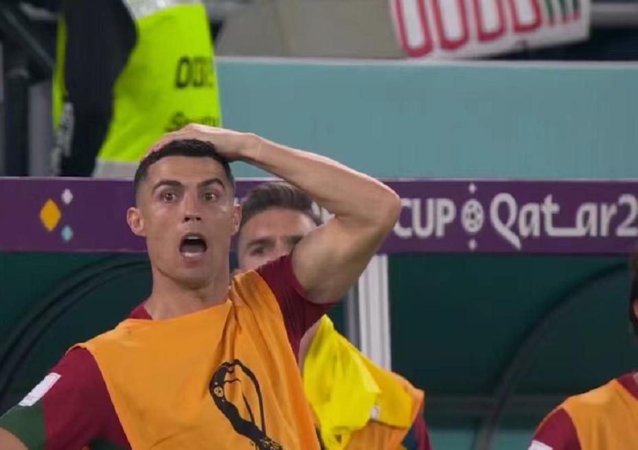 葡萄牙90分钟被绝杀后c罗表情,c罗在葡萄牙连续变向晃倒对方