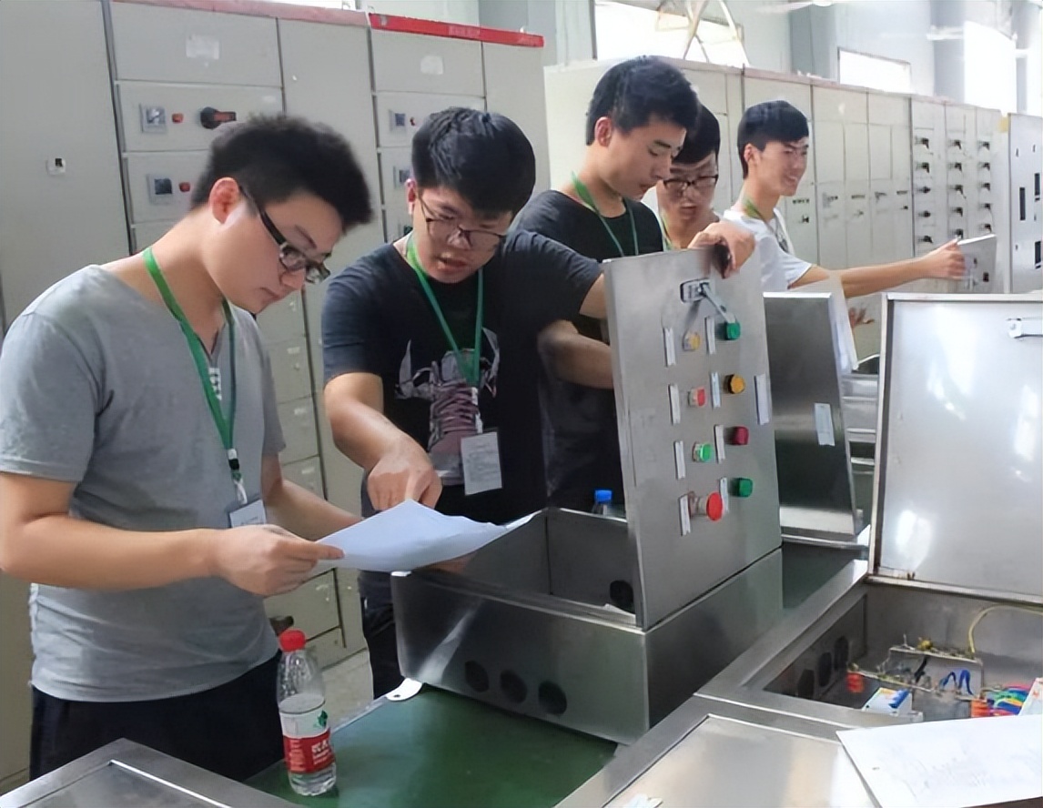 高考计算机热门专业,2023高考热门专业排行榜